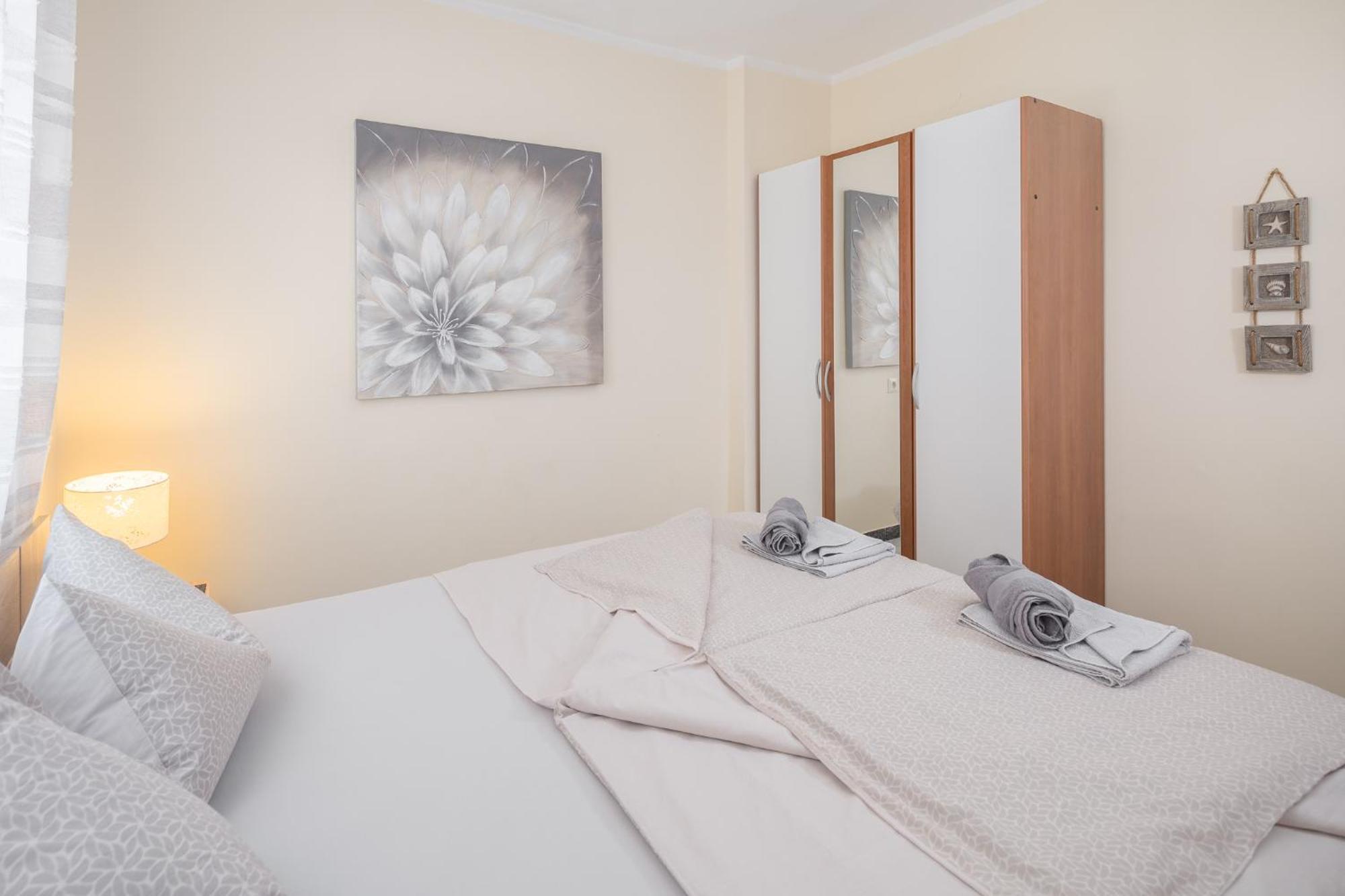 Apartment 3 & 4 Bedrooms Simona